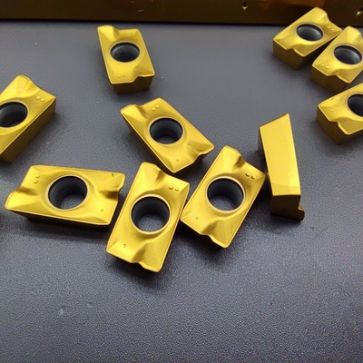 Mesin APMT1604PDER-M2 Solid Carbide Insert Stainless Steel dengan Dilapisi Emas